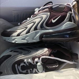 Nike React 270 Women’s Size 8